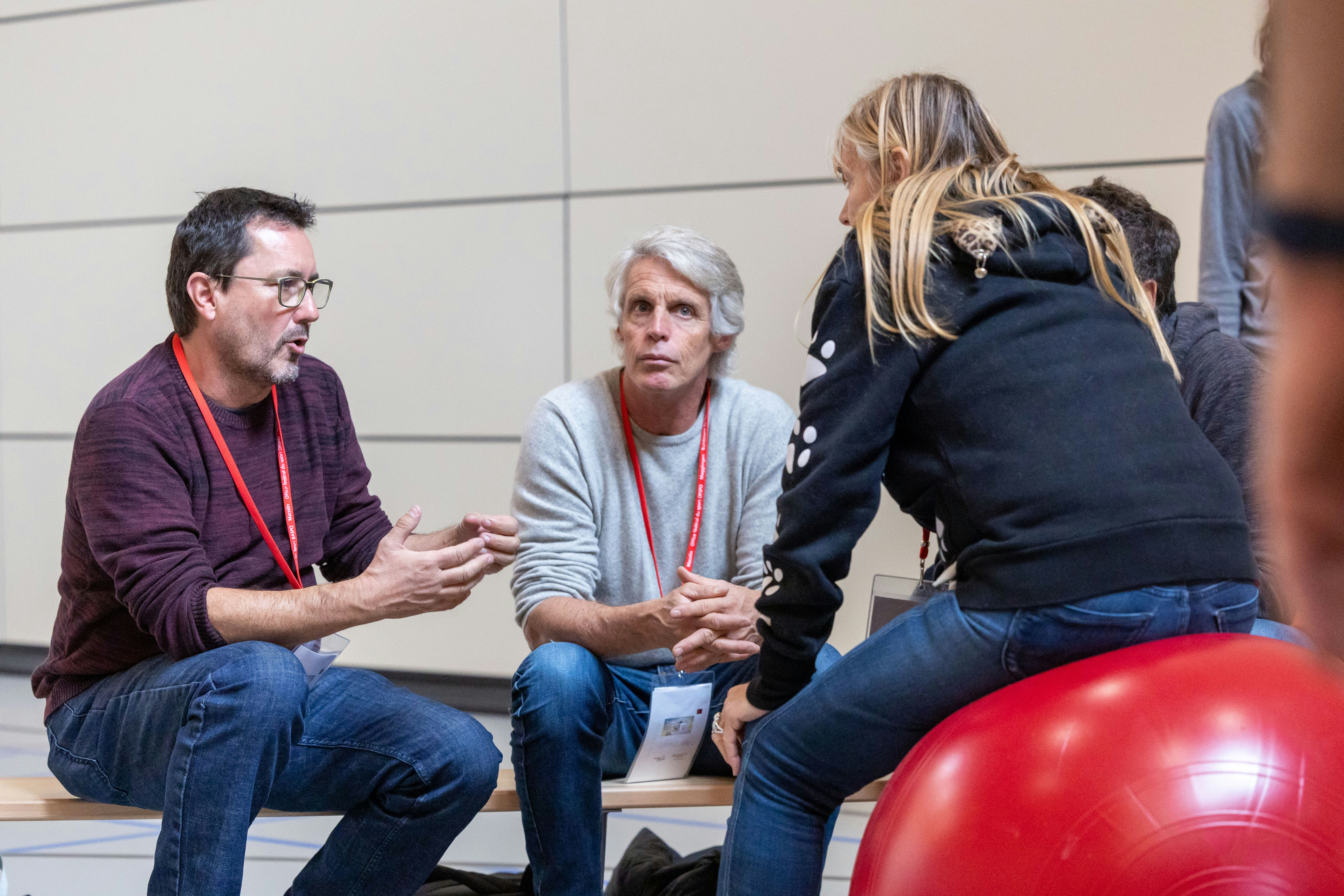 In den Learning Communities tauschen sich die Teilnehmenden der MTT 2022 über fachspezifische Themen aus.
Foto: BASPO / Ueli Känzig
