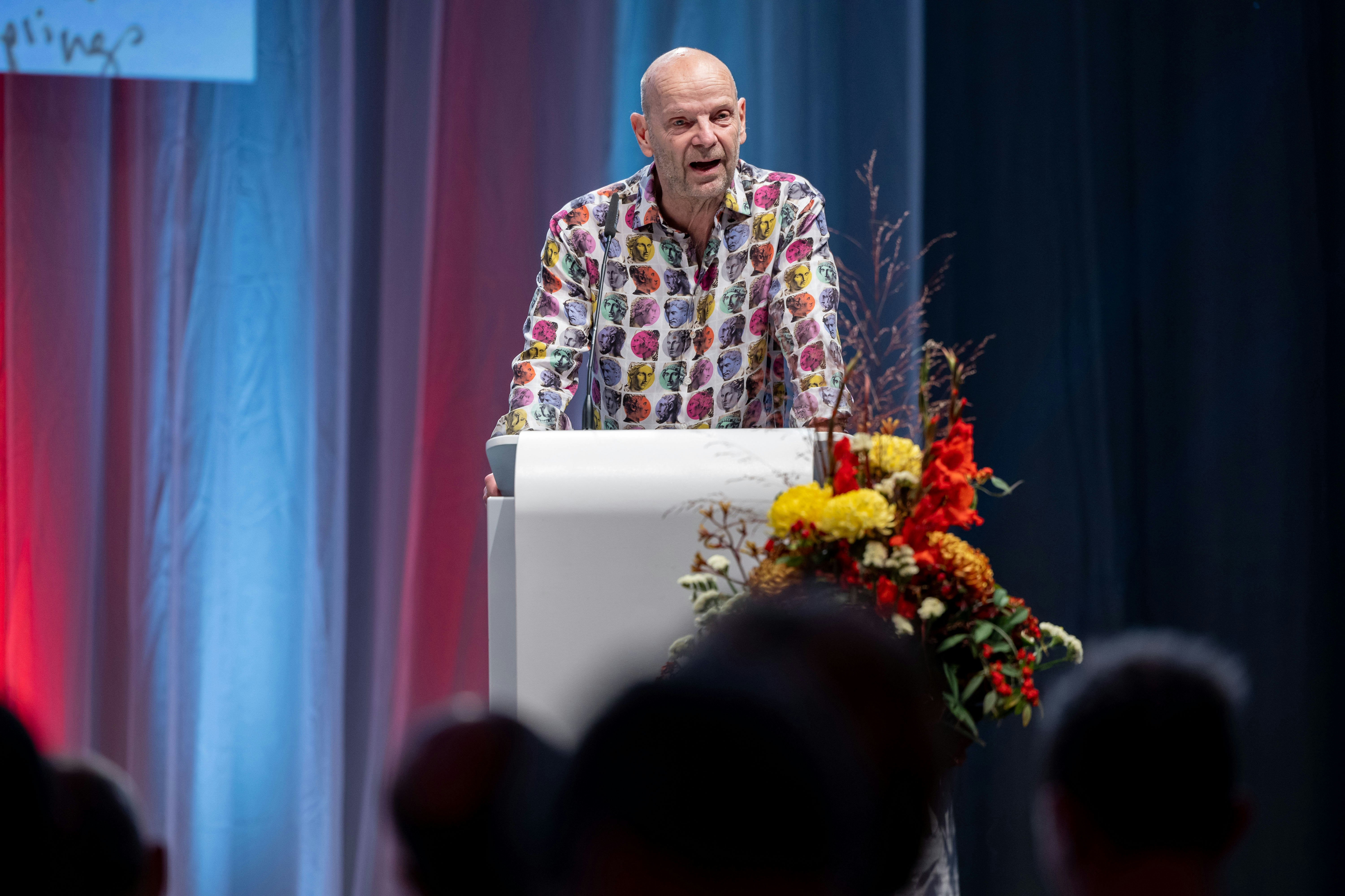 Psychoanalytiker Olaf Knellessen zeigte seine Aussensicht auf den Schweizer Sport. 
Foto: BASPO / Ueli Känzig